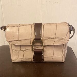 Like NEW Dooney & Bourke Crossbody Leather